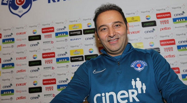 Fuat Çapa resmen Kasımpaşa'da! Fuat Çapa resmen Kasımpaşa'da!