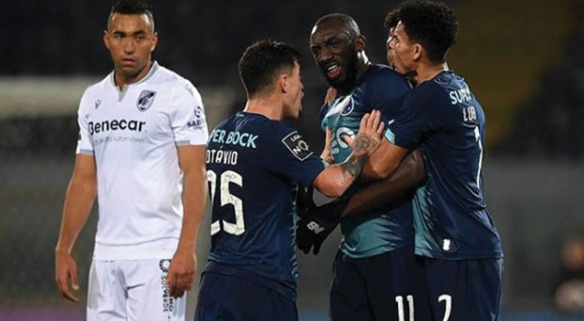 Futbol dünyasından ırkçılığa maruz kalan Marega'ya destek