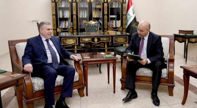 Irak’ta hükümet kurmakla görevlendirilen Allavi: 'Barışçıl protestoculardan oluşan istişare heyeti kuracağım' Irak’ta hükümet kurmakla görevlendirilen Allavi: 'Barışçıl protestoculardan oluşan istişare heyeti kuracağım'