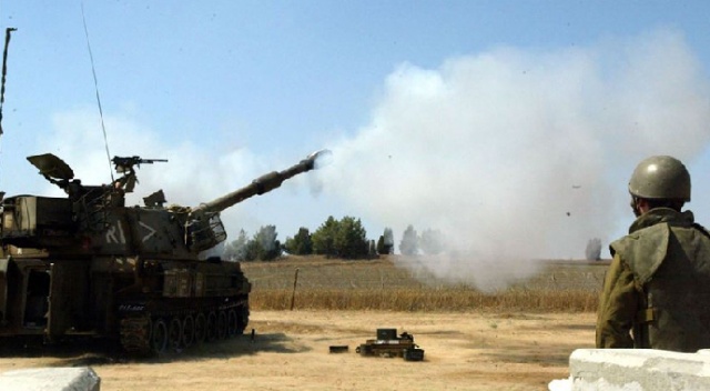 İsrail&#039;den Gazze&#039;ye tank atışı