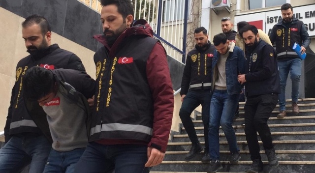 İstanbul’da nefes kesen hırsızlık operasyonu polis kamerasında İstanbul’da nefes kesen hırsızlık operasyonu polis kamerasında