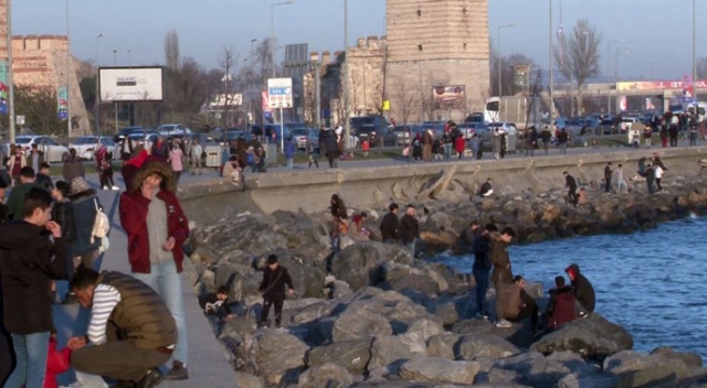 İstanbullular güneşli havanın tadını çıkarttı