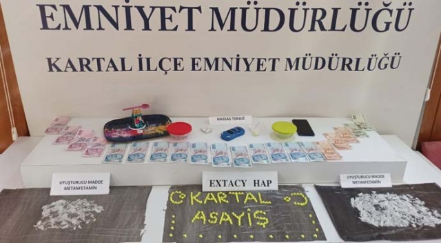 Kartal’da gençlere uyuşturucu satışı yapan şahıs kıskıvrak yakalandı