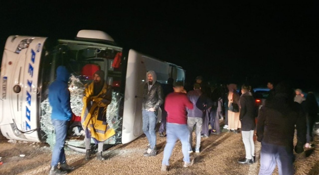 Kayseri'deki otobüs kazasında 14 kişi yaralandı Kayseri'deki otobüs kazasında 14 kişi yaralandı