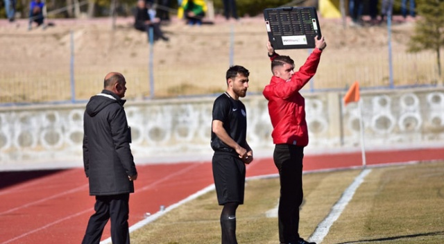 Manisa FK’da 3 isim süresiz kadro dışı bırakıldı