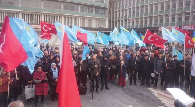 Rusya'nın Kırım'ı işgali protesto edildi