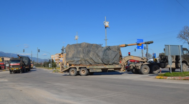 Sınır birliklerine obüs sevkiyatı hareketliliği Sınır birliklerine obüs sevkiyatı hareketliliği