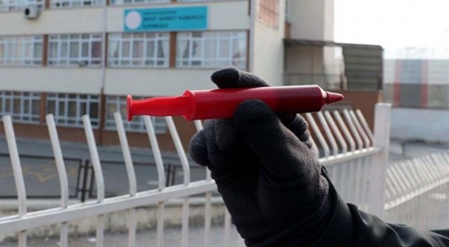 Şırınga çikolatadan ölümde müdür ve yardımcıları için karar Şırınga çikolatadan ölümde müdür ve yardımcıları için karar