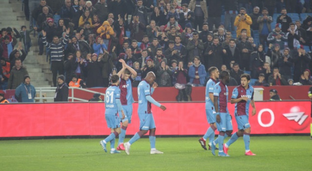 Trabzonspor, Erzurumspor&#039;u 5-0&#039;la geçti