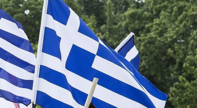 Yunanistan: 4 bin kişinin geçişine izin verilmedi Yunanistan: 4 bin kişinin geçişine izin verilmedi