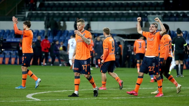 Zirve takipçisi Başakşehir lidere konuk oluyor Zirve takipçisi Başakşehir lidere konuk oluyor