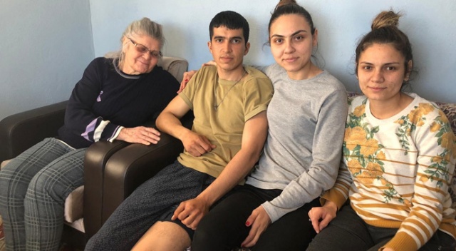 "Suriye’de ne işimiz" diyenlere İdlib gazisinden cevap: "Geç bile kalmışız" "Suriye’de ne işimiz" diyenlere İdlib gazisinden cevap: "Geç bile kalmışız"