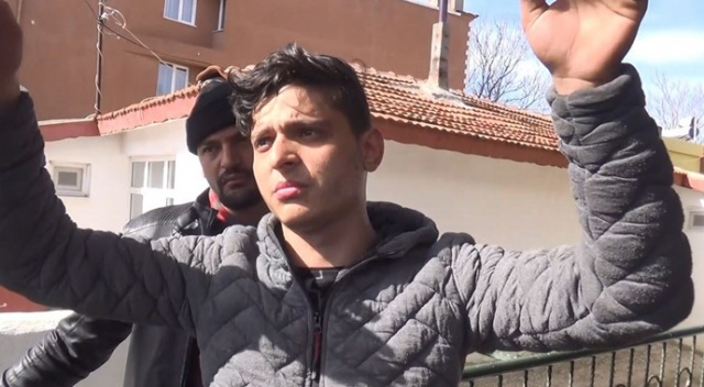 "Vurmasınlar diye çocukları hususi havaya kaldırdık, yine vurdular" "Vurmasınlar diye çocukları hususi havaya kaldırdık, yine vurdular"