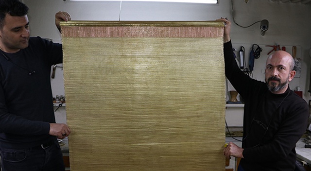15 kilo altınla halı işledi