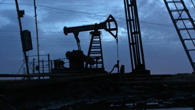 ABD ile Rusya arasında Suriye'de petrol sahaları üzerinden çekişme sürüyor ABD ile Rusya arasında Suriye'de petrol sahaları üzerinden çekişme sürüyor