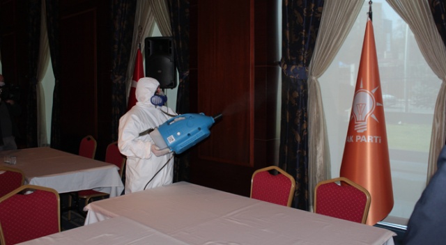 AK Parti Genel Merkezi, koronavirüse karşı dezenfekte edildi