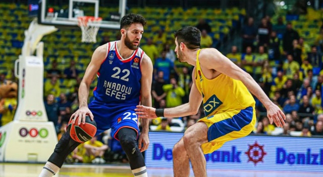 Anadolu Efes, Maccabi Fox'a 77-75 yenildi Anadolu Efes, Maccabi Fox'a 77-75 yenildi