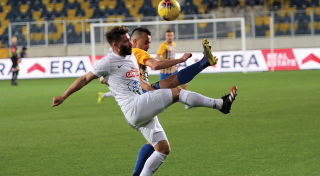Ankaragücü, evinde Rizespor'u 2-1'le geçti