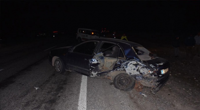 Arabasını tamir ederken otomobilin altında kaldı