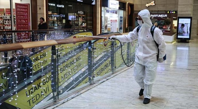 AVM’lerin çalışma saatlerinde değişiklik yok
