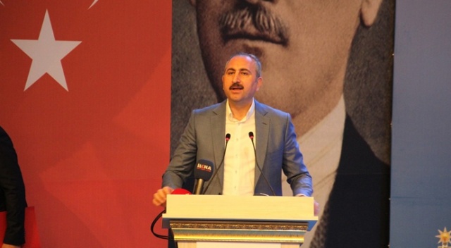Bakan Gül: Bu çocukların yeri dağın yolu değil okulun yoludur Bakan Gül: Bu çocukların yeri dağın yolu değil okulun yoludur