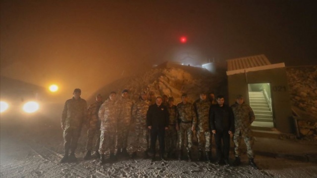Bakan Varank'tan sınırda Mehmetçiğe ziyaret Bakan Varank'tan sınırda Mehmetçiğe ziyaret