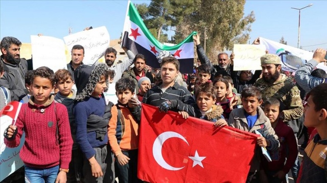 Barış Pınarı Bölgesi sivillerinden Bahar Kalkanı Harekatı'na destek Barış Pınarı Bölgesi sivillerinden Bahar Kalkanı Harekatı'na destek