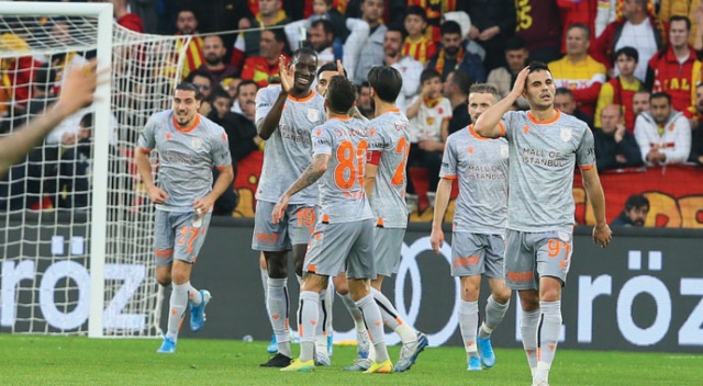 Başakşehir deplasmanda Göztepe'yi 3-0 mağlup etti Başakşehir deplasmanda Göztepe'yi 3-0 mağlup etti