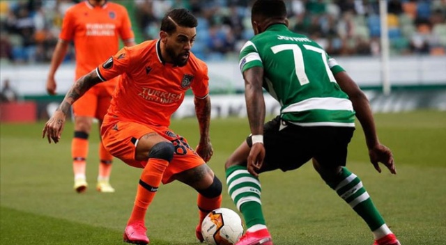 Başakşehir'in Brezilyalı futbolcusu Caiçara'dan 1000 aileye gıda yardımı Başakşehir'in Brezilyalı futbolcusu Caiçara'dan 1000 aileye gıda yardımı