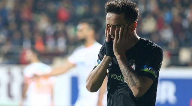 Beşiktaş&#039;ta Gökhan Gönül şoku!