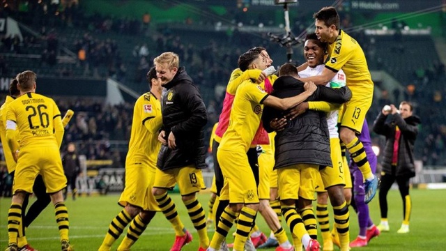 Borussia Dortmund zirve takibini sürdürdü Borussia Dortmund zirve takibini sürdürdü