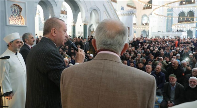 Cumhurbaşkanı Erdoğan, cuma namazının ardından cemaate seslendi Cumhurbaşkanı Erdoğan, cuma namazının ardından cemaate seslendi