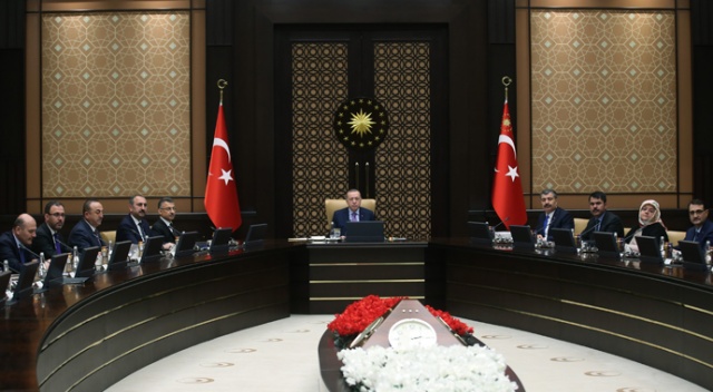 Cumhurbaşkanlığı Külliyesi'nde koronavirüs zirvesi Cumhurbaşkanlığı Külliyesi'nde koronavirüs zirvesi