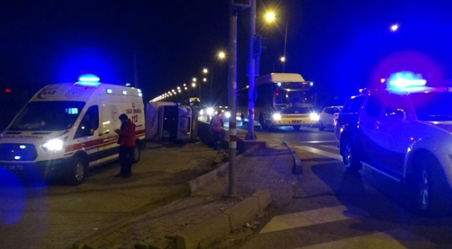 Diyarbakır’da kamyonet devrildi: 2’si çocuk 5 yaralı