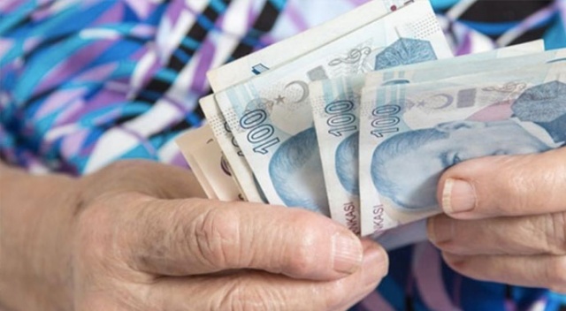 Emekliye promosyon yarışı kızıştı