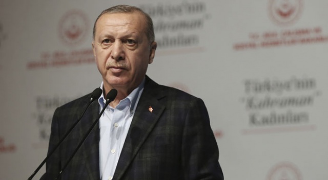 Erdoğan'dan Yunanistan'a: Sen de kapılarını aç, yükten kurtul Erdoğan'dan Yunanistan'a: Sen de kapılarını aç, yükten kurtul