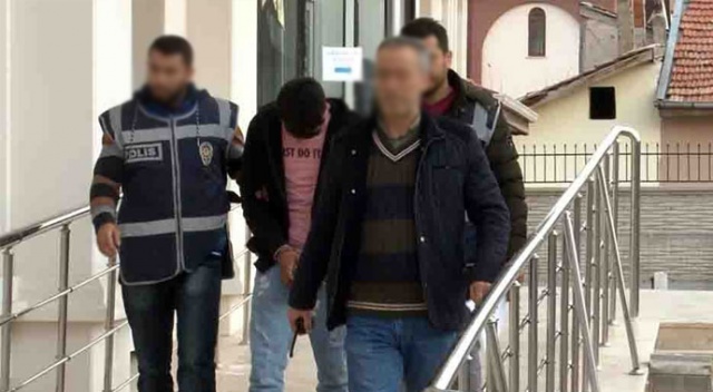 Eşya taşıdığı ev sahibinin yüzüğünü çaldı, yakalanınca 'Şeytana uydum' dedi Eşya taşıdığı ev sahibinin yüzüğünü çaldı, yakalanınca 'Şeytana uydum' dedi