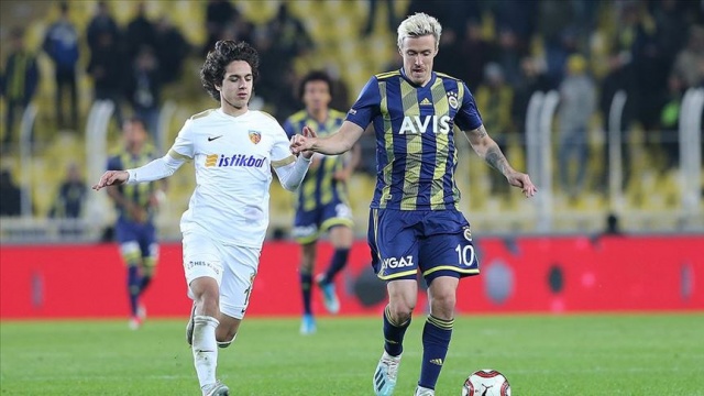 Fenerbahçe, Süper Lig'de yarın Kayserispor'u ağırlayacak Fenerbahçe, Süper Lig'de yarın Kayserispor'u ağırlayacak