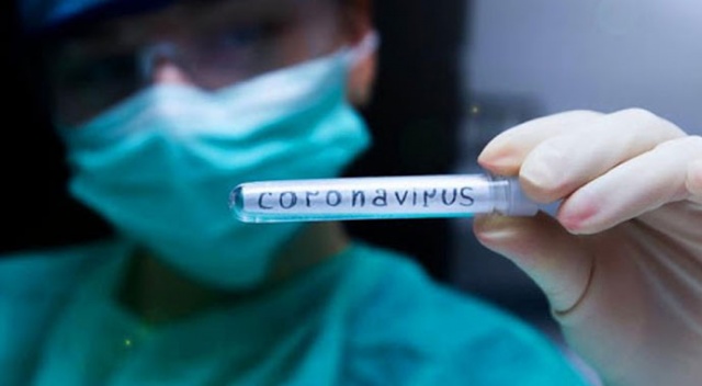 Fransa'da koronavirüs paniği Fransa'da koronavirüs paniği