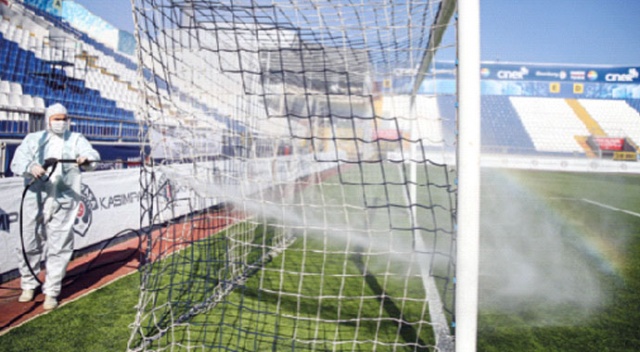 Futbola virüs bulaştı Futbola virüs bulaştı