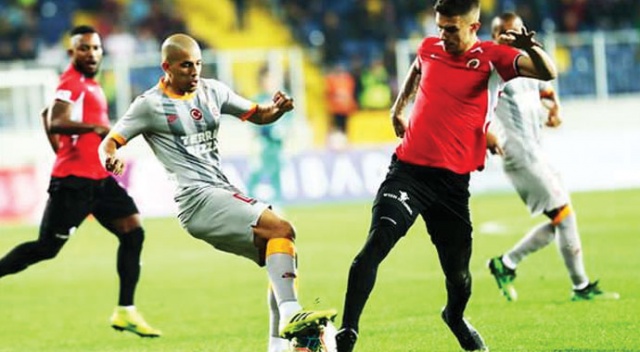Galatasaray 8’de 8 yaparak şampiyonluk yarışana devam etti