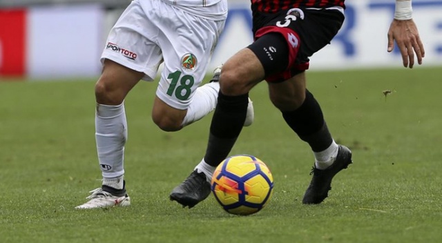 Gençlerbirliği'nde sakatlıklar can sıkıyor Gençlerbirliği'nde sakatlıklar can sıkıyor