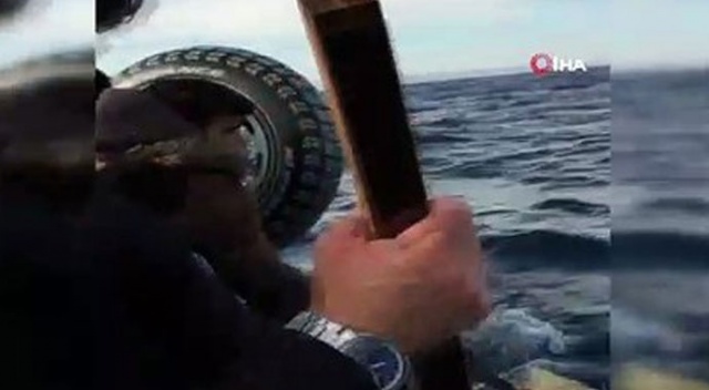 Göçmenler Ege Denizi'nde 11 saat kurtarılmayı böyle beklediler Göçmenler Ege Denizi'nde 11 saat kurtarılmayı böyle beklediler