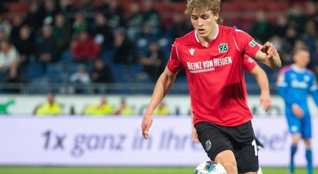 Hannover’lı futbolcu koronavirüse yakalandı!