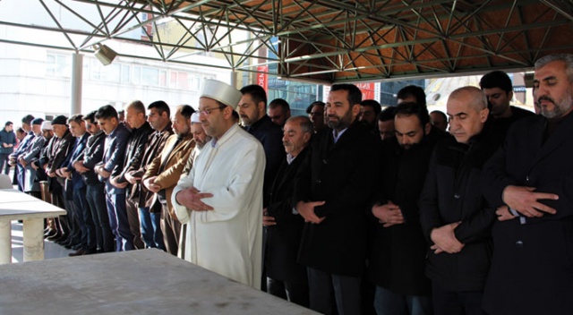 İdlib şehitleri için Elazığ’da gıyabi namaz kılındı