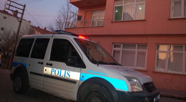 İkinci kattan düşen yaşlı kadın ağır yaralandı İkinci kattan düşen yaşlı kadın ağır yaralandı