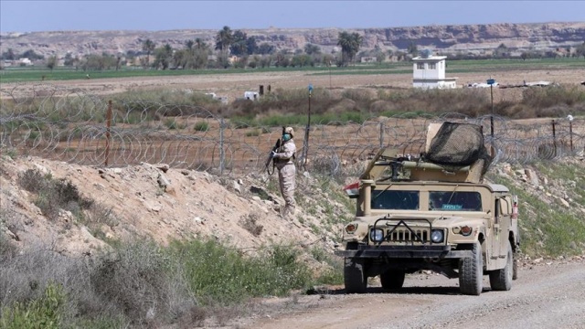 Irak, Fransa'nın koalisyon bünyesindeki askerlerini geri çektiğini duyurdu Irak, Fransa'nın koalisyon bünyesindeki askerlerini geri çektiğini duyurdu