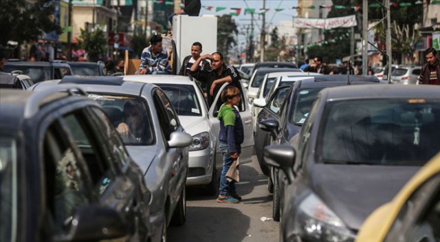 İsrail'den Filistinli ve İsrailli sürücüleri ayıracak yol projesine onay İsrail'den Filistinli ve İsrailli sürücüleri ayıracak yol projesine onay