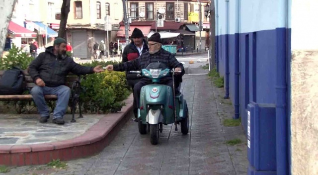 İstanbul’da 65 yaş üstü vatandaşlar sokağa çıkma yasağına uymadı