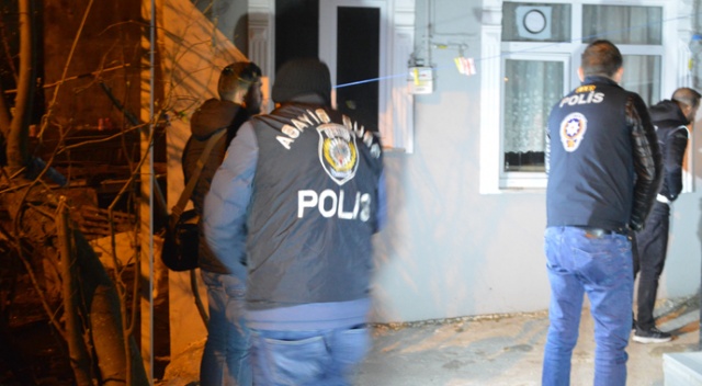 İstanbul'da şafak vakti narkotik operasyonu! Çok sayıda gözaltı var İstanbul'da şafak vakti narkotik operasyonu! Çok sayıda gözaltı var